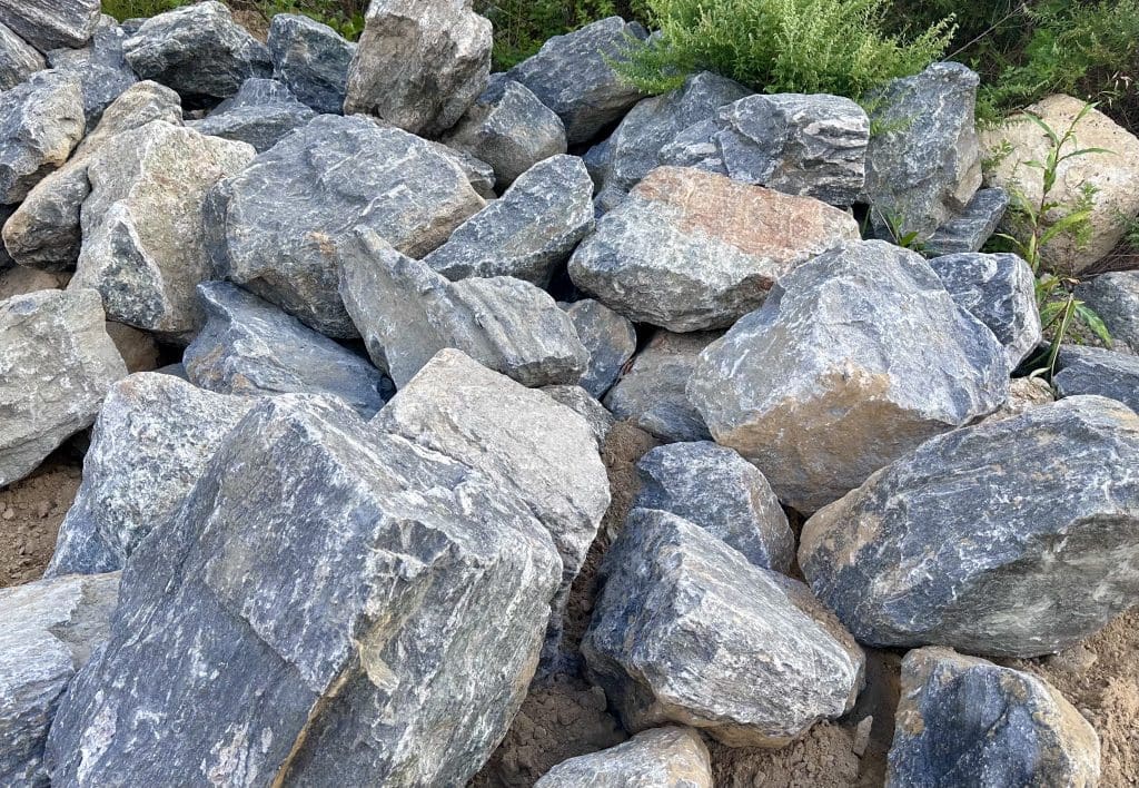 Pinnacle Mica Boulders